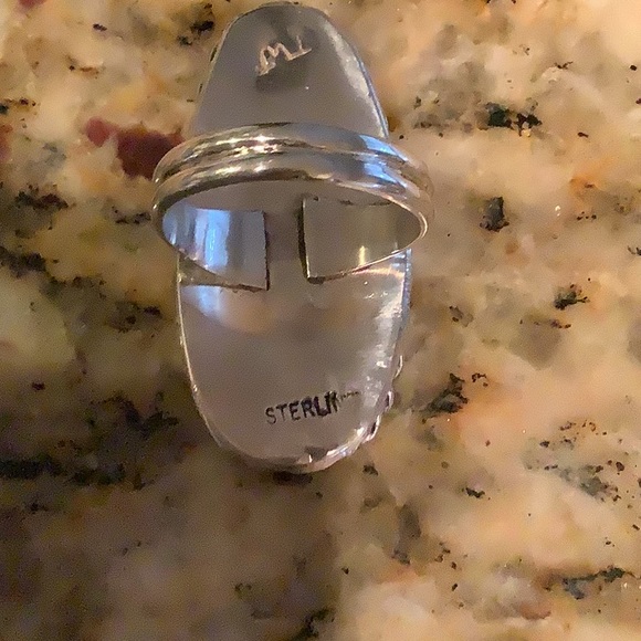 Gorgeous Turquoise Silver Ring 🦋🦋🦋 - Picture 7 of 11